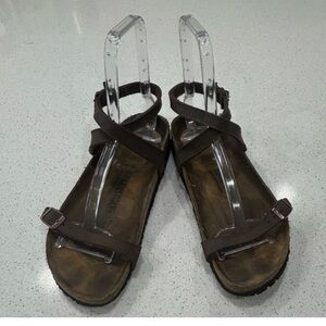 Birkenstock Daloa Sandals Womens size 39 Brown Slip On Ankle Strap Casual Shoes
